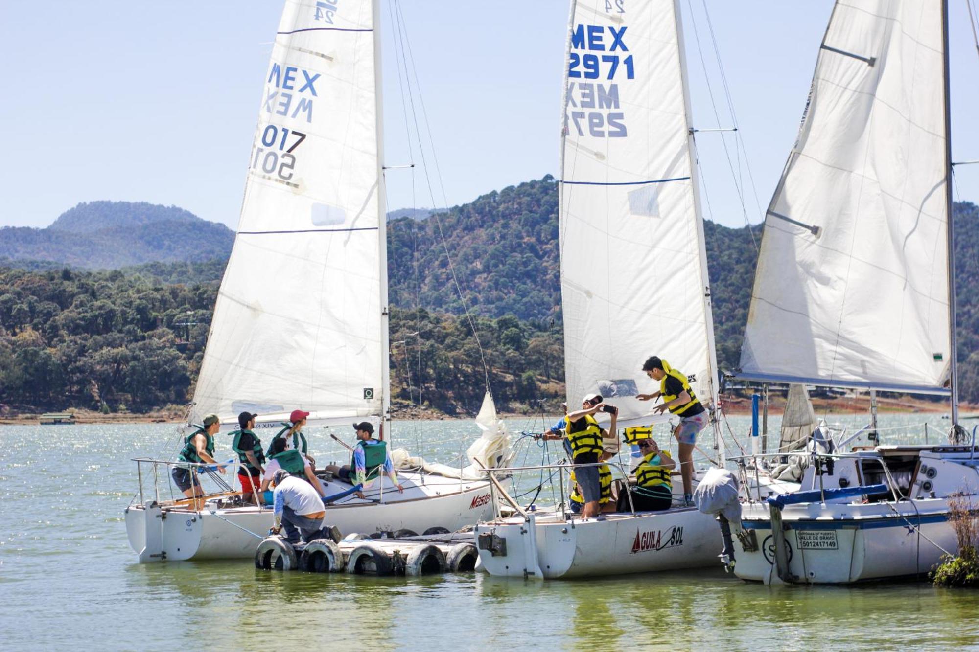 Club De Vela Santa Maria Valle de Bravo Exterior foto